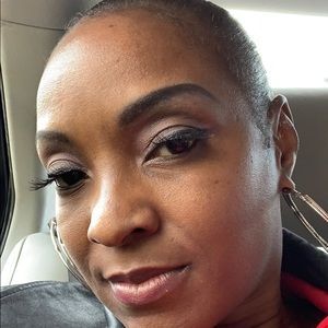 Meet your Posher, Alisa